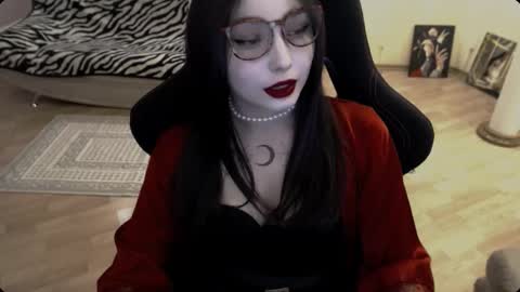 Lilith online show from December 1, 11:30 am