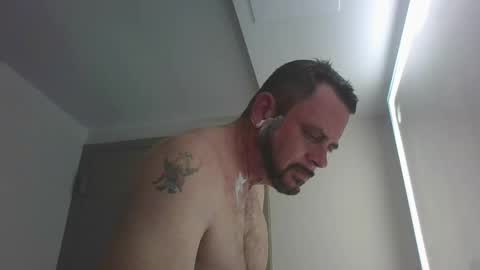 frostydhoman1221 online show from March 7, 7:41 am