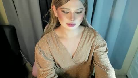 R A I N M O R A L E S  G M A I L . C O M online show from April 21, 7:10 pm