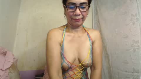 mariposa online show from December 10, 6:01 am