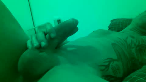 Snapshot of fullartofsex chatting on October 25, 8:31 pm FullArtOfSex online show from October 25, 8:31 pm