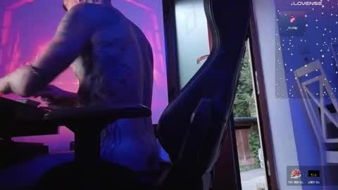 Snapshot of fullartofsex chatting on September 14, 5:58 pm FullArtOfSex online show from September 14, 5:58 pm