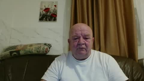 fullballs6 online show from February 12, 4:05 am