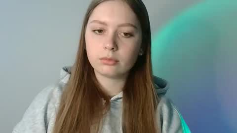 Emma online show from December 3, 7:09 am