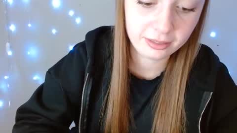 Emma online show from December 18, 8:42 am