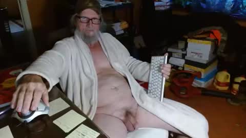 Snapshot of funmike2000 chatting on January 5, 2:30 pm mike online show from January 5, 2:30 pm