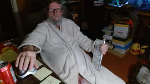 Snapshot of funmike2000 chatting on January 31, 11:56 am mike online show from January 31, 11:56 am