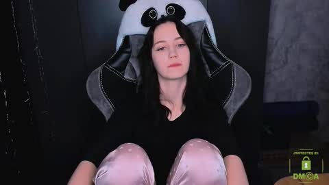 Eva online show from November 21, 3:43 pm