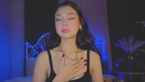 Tiffany online show from November 27, 2:52 am