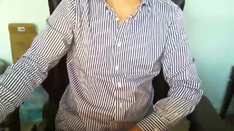 YWhiteNiceMan online show from October 24, 7:31 am