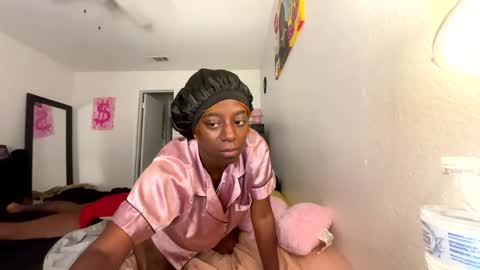 Funsiizebratt  online show from December 2, 5:15 am