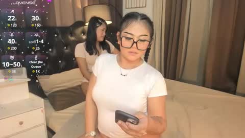 ASHLEY online show from March 8, 6:05 pm