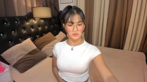 ASHLEY online show from February 12, 5:15 am