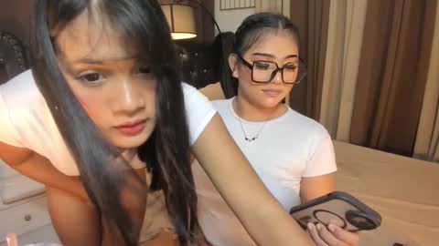 ASHLEY online show from March 5, 11:38 am