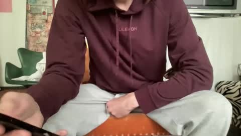 fuzzedpeach online show from April 20, 10:51 am