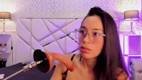 gabbieskinny online show from March 13, 11:35 am