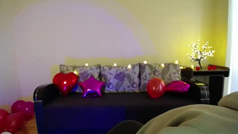 Jaklin online show from February 12, 12:12 pm