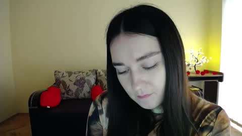 Jaklin online show from April 18, 8:49 am