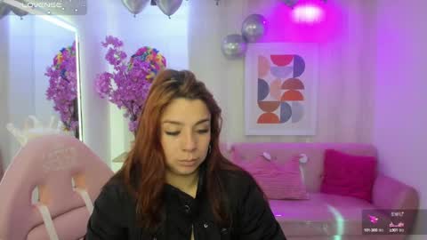 Snapshot of gabby_evanns chatting on September 22, 12:09 pm gabby_evanns online show from September 22, 12:09 pm