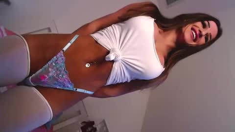 Snapshot of gabi_carter chatting on February 26, 9:44 am GabiCarter online show from February 26, 9:44 am