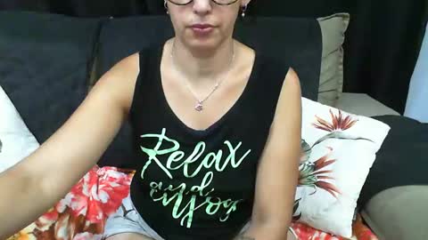 Snapshot of gabibrasil chatting on January 19, 10:17 pm gaby layla online show from January 19, 10:17 pm