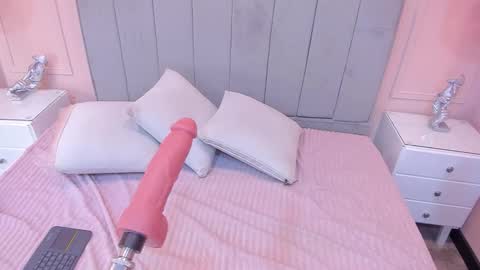   online show from October 26, 12:50 pm