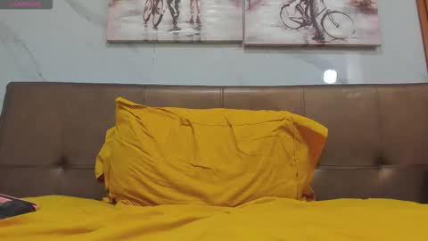 gabrielahot75 online show from October 24, 9:04 pm