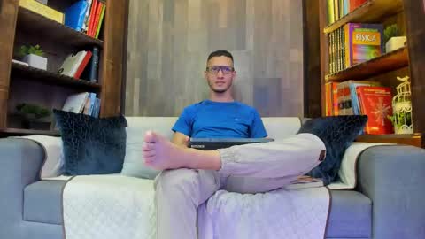 gabrieldraven online show from September 22, 7:29 pm