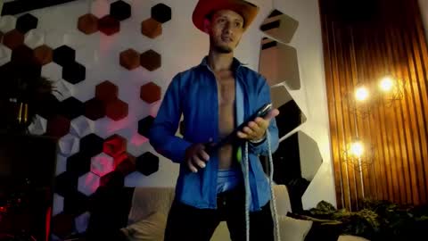 gabrieldraven online show from October 13, 8:22 pm