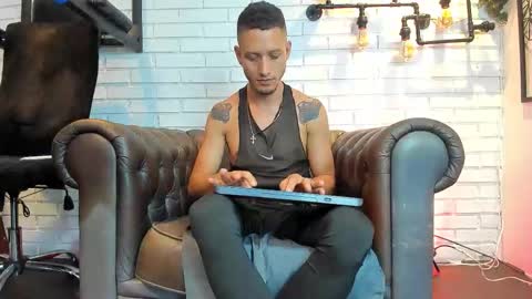 gabrieldraven online show from September 24, 8:26 pm