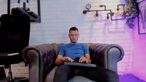 gabrieldraven online show from September 10, 7:48 pm