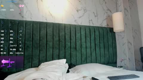 gabriell_ramirez_ online show from September 28, 5:49 am