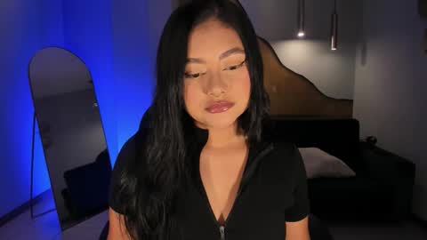 Gabriella Lee online show from March 8, 11:36 am