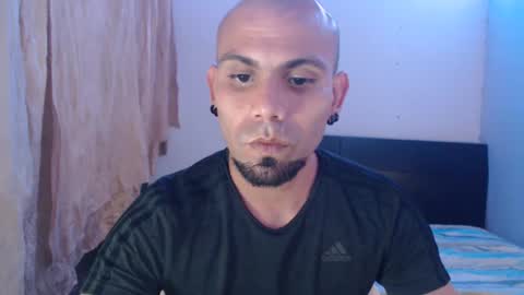 Snapshot of gabrielle_ramirez chatting on February 25, 11:04 pm Gabriel online show from February 25, 11:04 pm