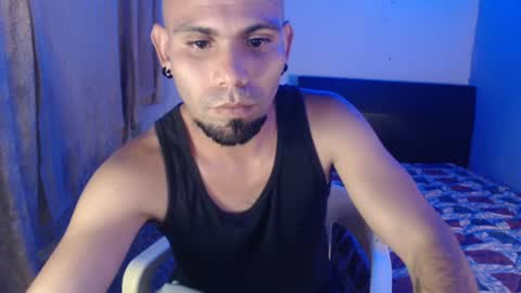Snapshot of gabrielle_ramirez chatting on February 6, 10:43 pm Gabriel online show from February 6, 10:43 pm