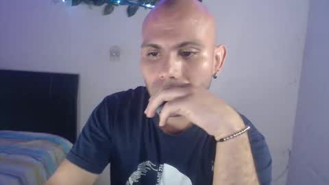 Snapshot of gabrielle_ramirez chatting on September 14, 8:43 pm Gabriel online show from September 14, 8:43 pm