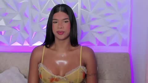 Gabriela  online show from October 9, 8:03 pm