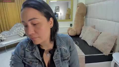 gabriela online show from March 5, 3:32 pm