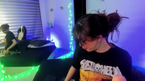 Gabby online show from October 7, 4:30 am