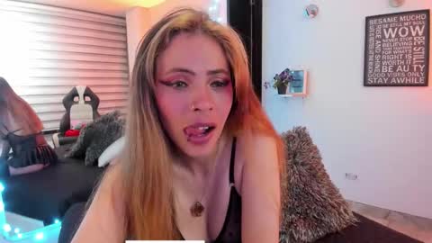 Gabby online show from November 10, 4:26 am