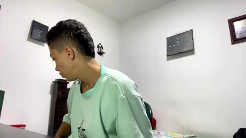 gadiel_sex online show from April 14, 10:18 am