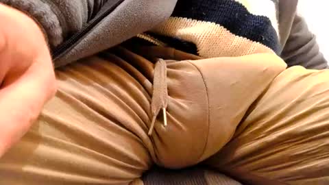 Snapshot of gae89tano chatting on March 10, 6:34 pm gae89tano online show from March 10, 6:34 pm