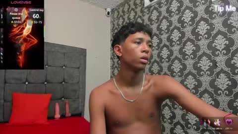 Gael  online show from April 12, 7:51 pm