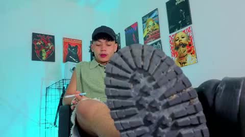 Gael Conner online show from November 12, 3:31 am