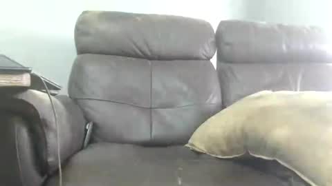 me online show from June 17, 10:31 am