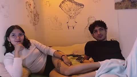 Gaia y Clayde online show from June 11, 2:53 am