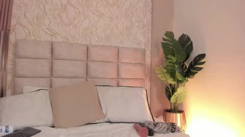 gaia_stonne online show from March 17, 3:06 pm