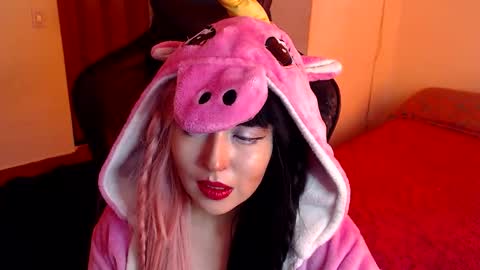 Kate 3 online show from June 7, 7:19 pm