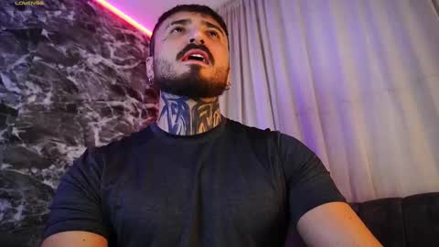 Chris  Dont forget to gift me thumb up Its very important to me and makes me happy AF  online show from January 8, 7:36 am