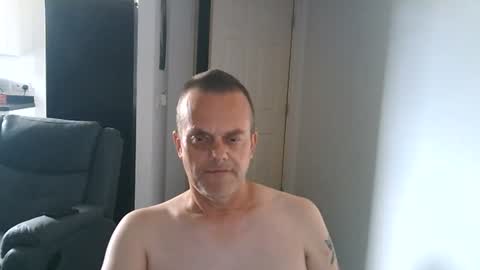 gary1862uk online show from August 9, 4:34 pm